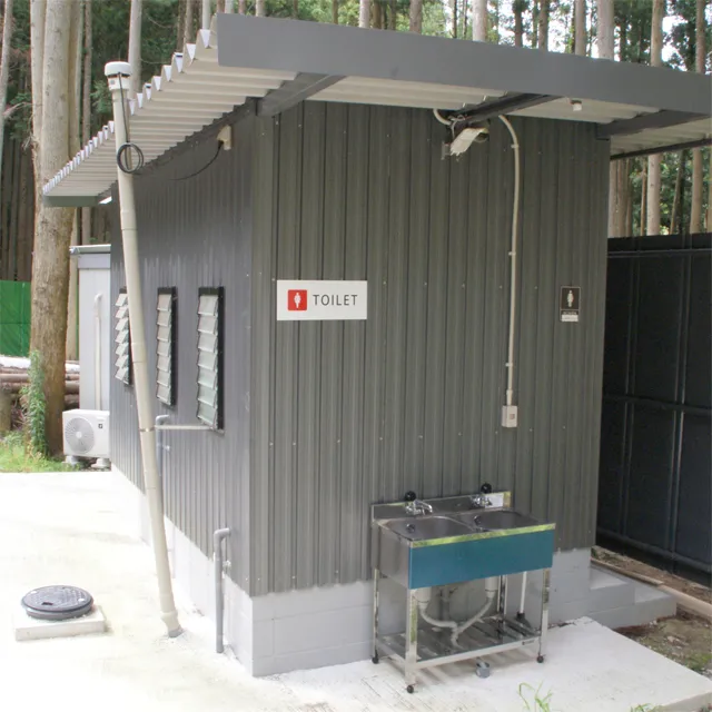 男女別・水洗トイレ完備！